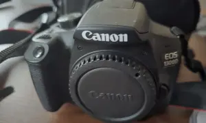 Używana lustrzanka Canon na OLX? Kupuj bezpiecznie i z głową!