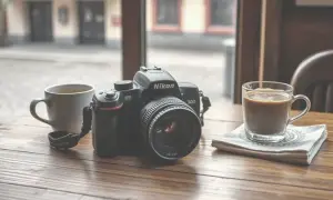 Nikon D3100 w 2026: Czy warto kupić dla początkujących?